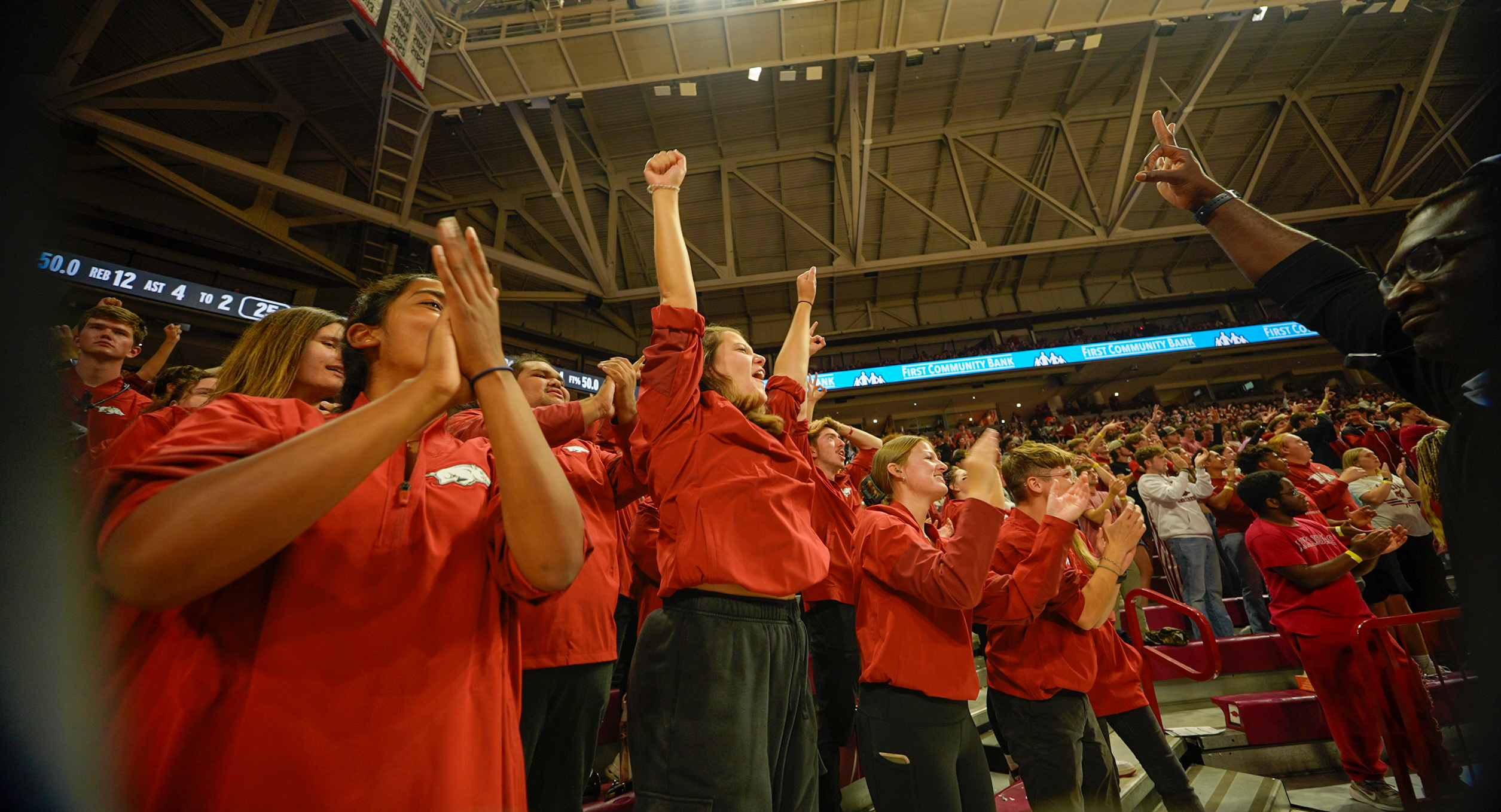Arkansas Razorbacks and Cincinnati Bearcats unite for mental health awareness game